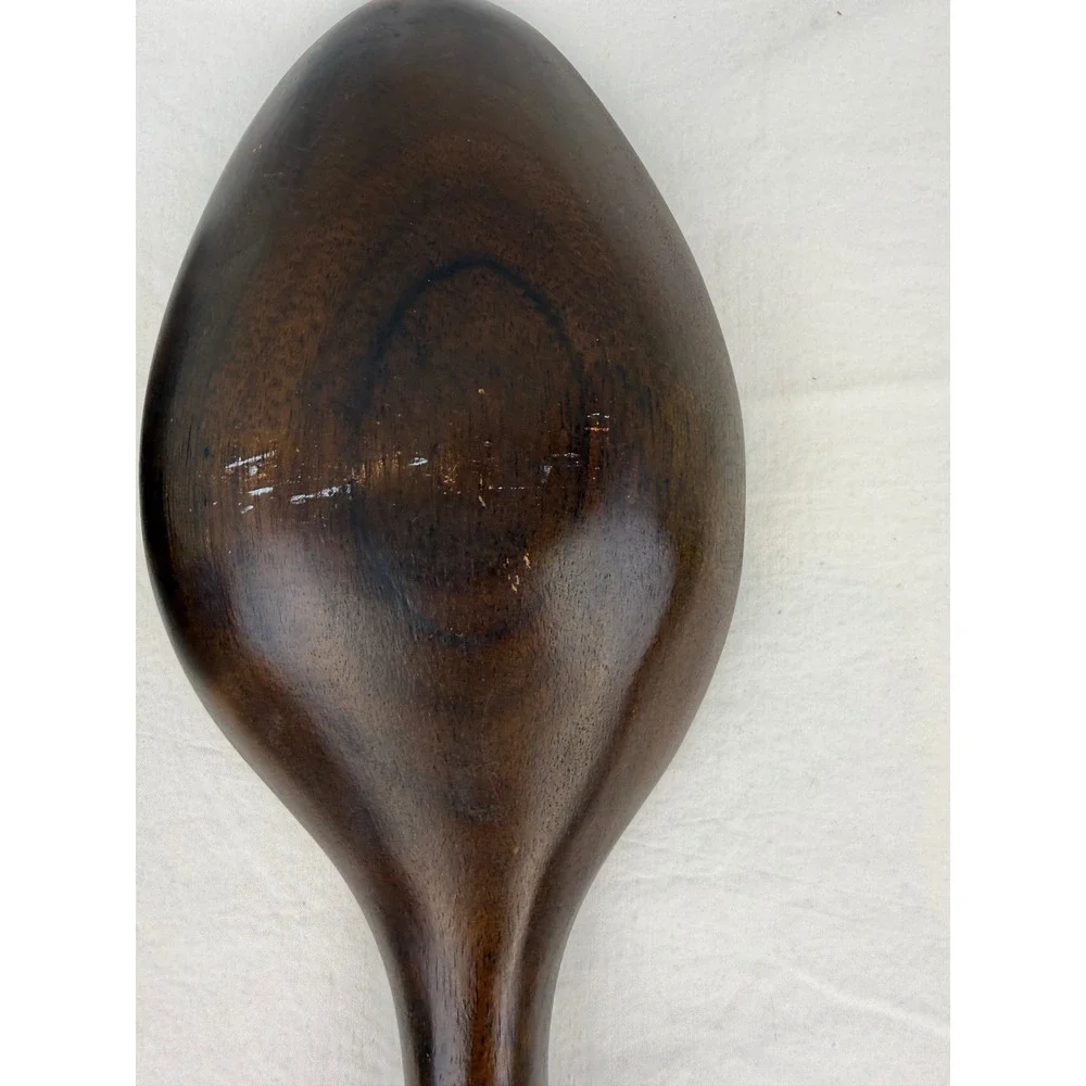 Unbranded hand carved